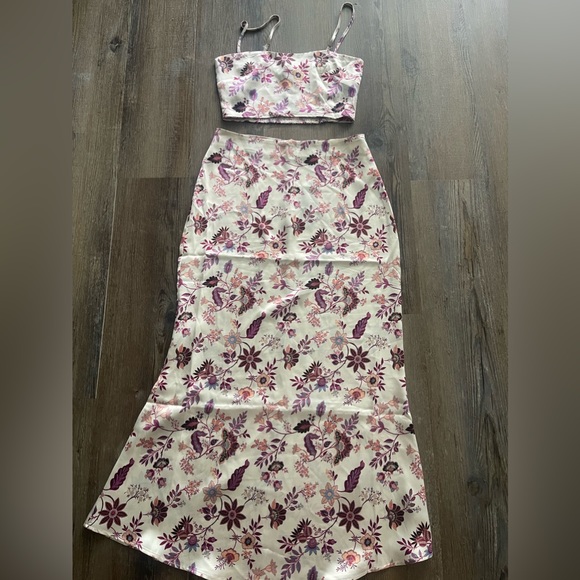 Matching set - Picture 4 of 4